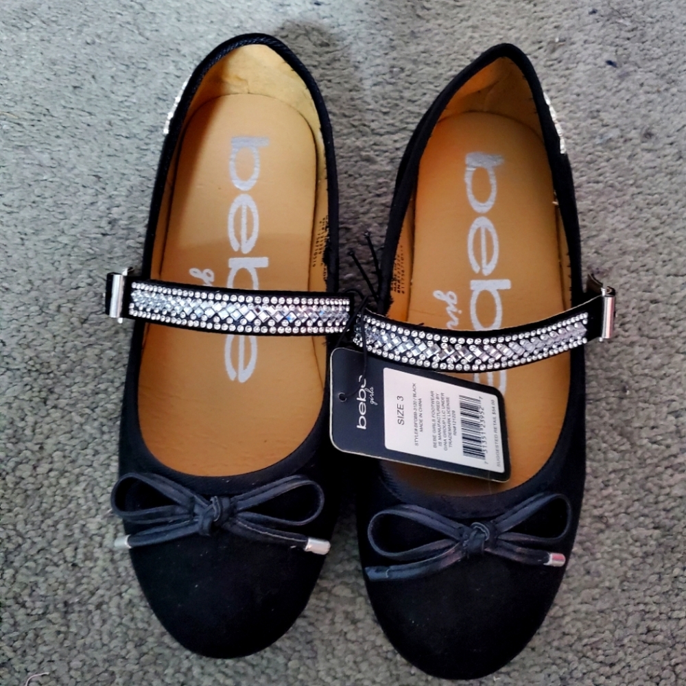 Girls size 3 BeBe dress shoes. Brand new. No box.